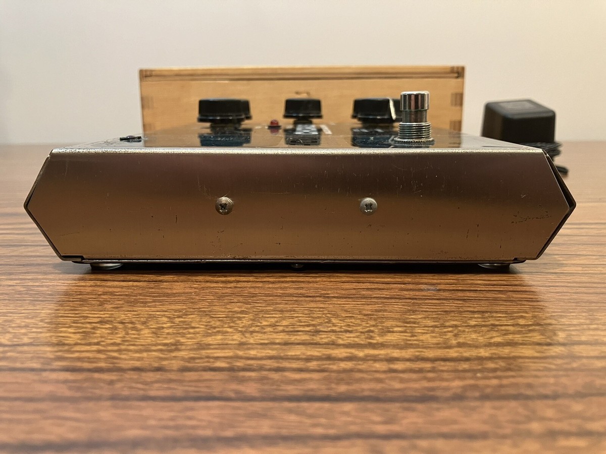 Electro Harmonix Stereo Polychorus Chorus Flanger Effects