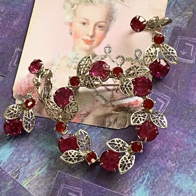 Vintage Magenta Pink Rhinestone Bee Pin & Earrings Set