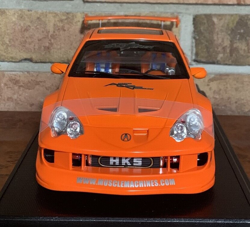 02 Acura RSX NEON ORANGE MUSCLE MACHINES Die Cast Car 1:18 Scale