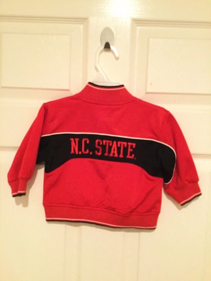 EUC NIKE NC North Carolina State Wolfpack red black jacket coat 6/9 months - Image 2 of 2