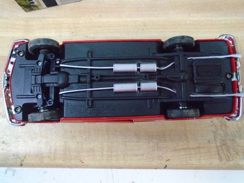 1955 CHRYSLER C 300 HARDTOP MODEL 1/24TH SCALE BY MOTOR MAX - Picture 10 of 10