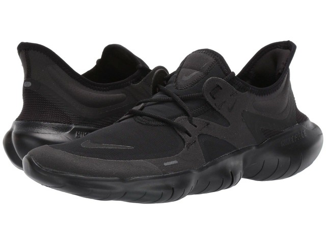 nike free run 5.0 triple black