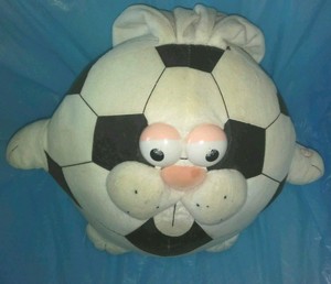 足球兔子毛绒玩具唱歌奶昔兔毛绒足球毛绒复活节 Ebay