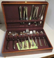 42 pc set lot Cambridge Silver Record Stainless Glossy 6 Pl Setting Plus & Box