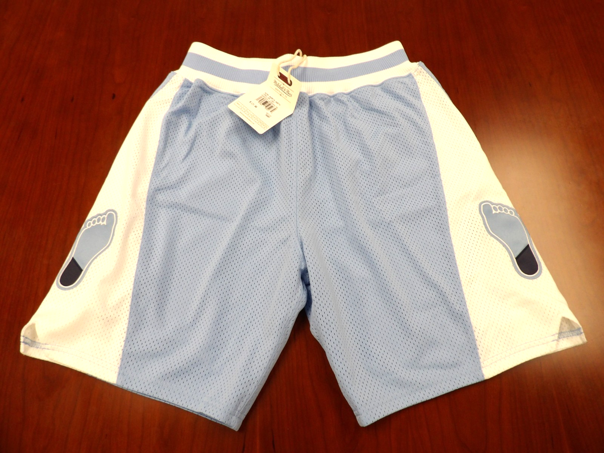 MITCHELL NESS NCAA NORTH CAROLINA TARHEELS 83-84 AUTHENTIC BASKETBALL  SHORTS M