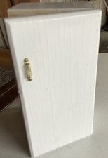 Ancien réfrigérateur cuisine maison de poupée en bois Reevesline offres bienvenue