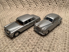 Lot Of 2 Eaglemoss 1/43 JB 007 Sixties Silver...