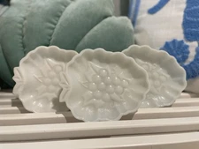 White Glass Dish Indiana Vintage Milk Glass Colony Harvest Grapes Set Of 3