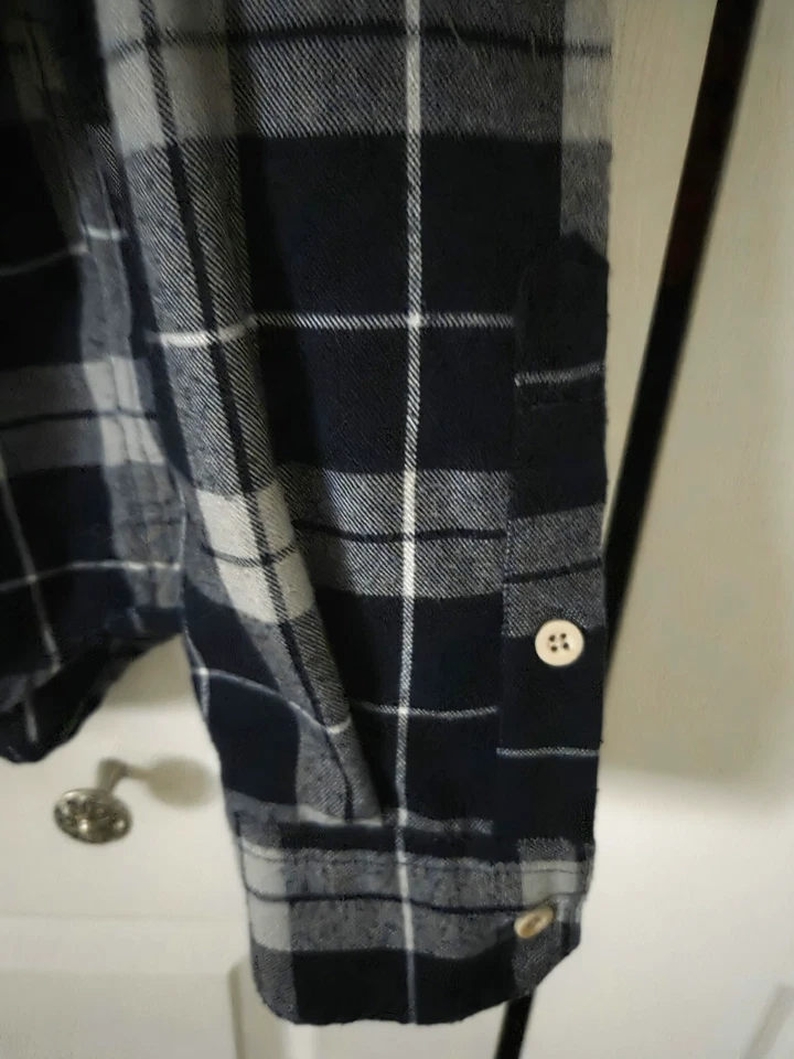 Volcom Shirt Mens L Blue/Gray Caden Plaid Flannel Long Sleeve Button Up Graffic - Image 4 of 4