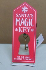 Santa's Magic Key Wood Ornament Door Hanger Evergreen New
