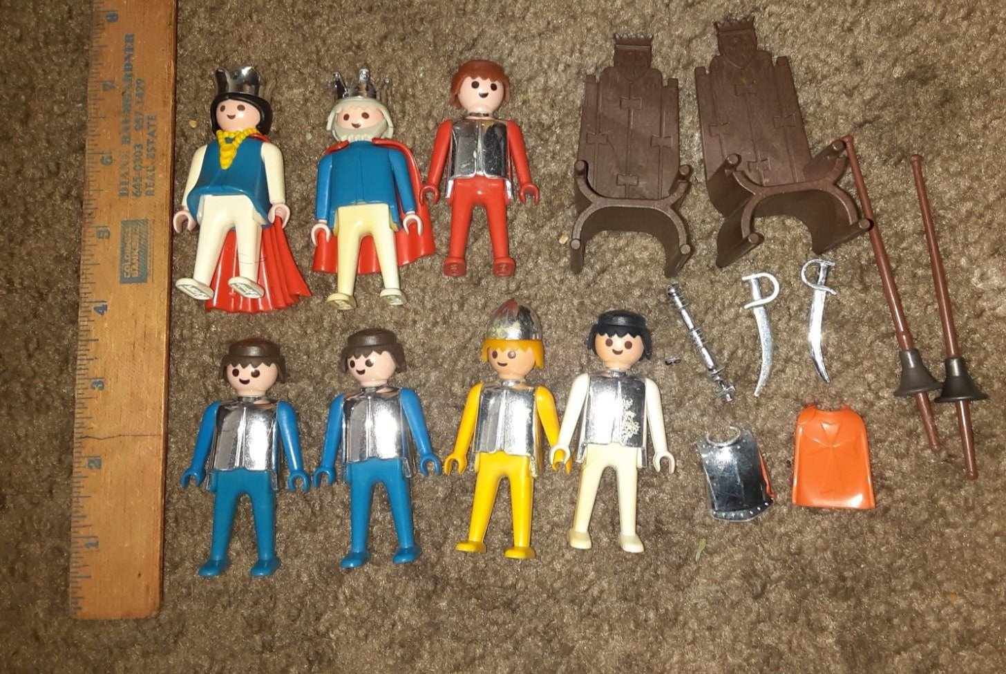 PLAYMOBIL Vintage King Queen Throne set + knights 7 figures weapons etc castle
