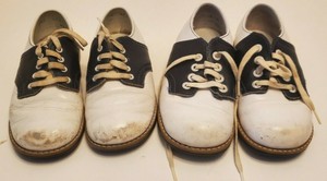 stride rite saddle shoes