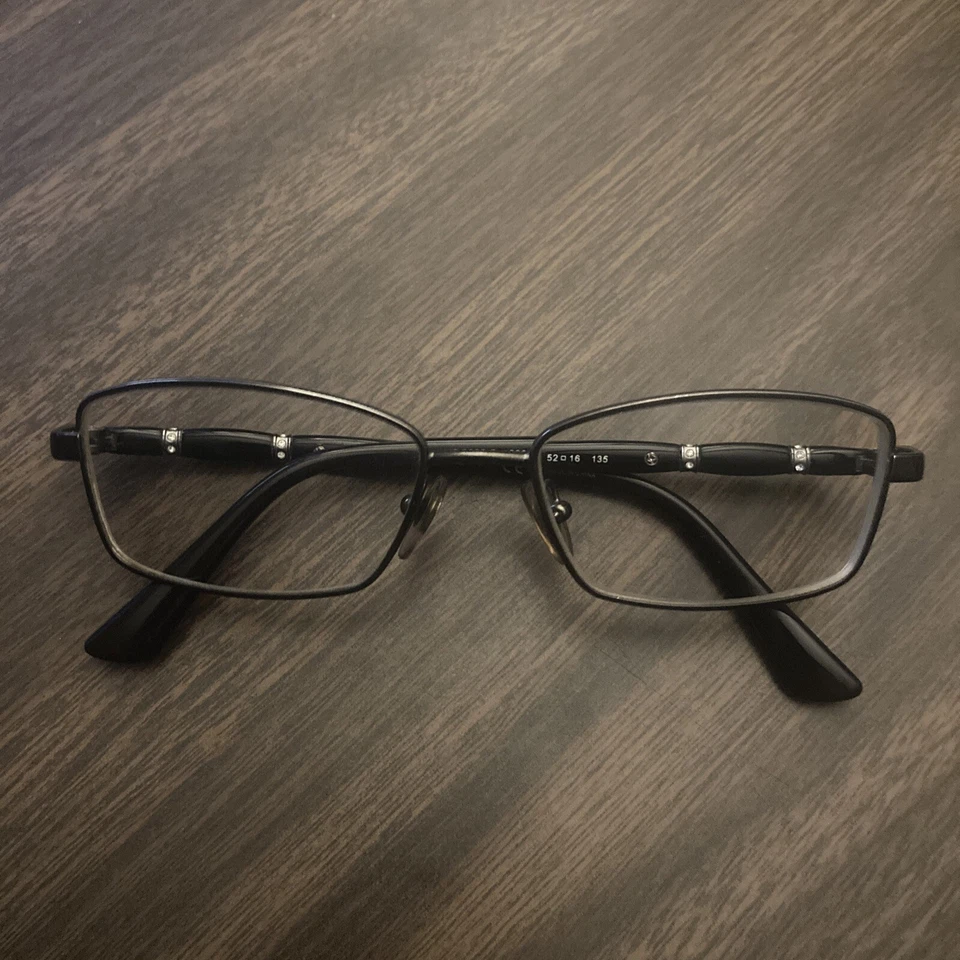 Черная полированная оправа для очков VOGUE VO3922-B 938 Petite 52-16-135 - Изображение 2 из 4