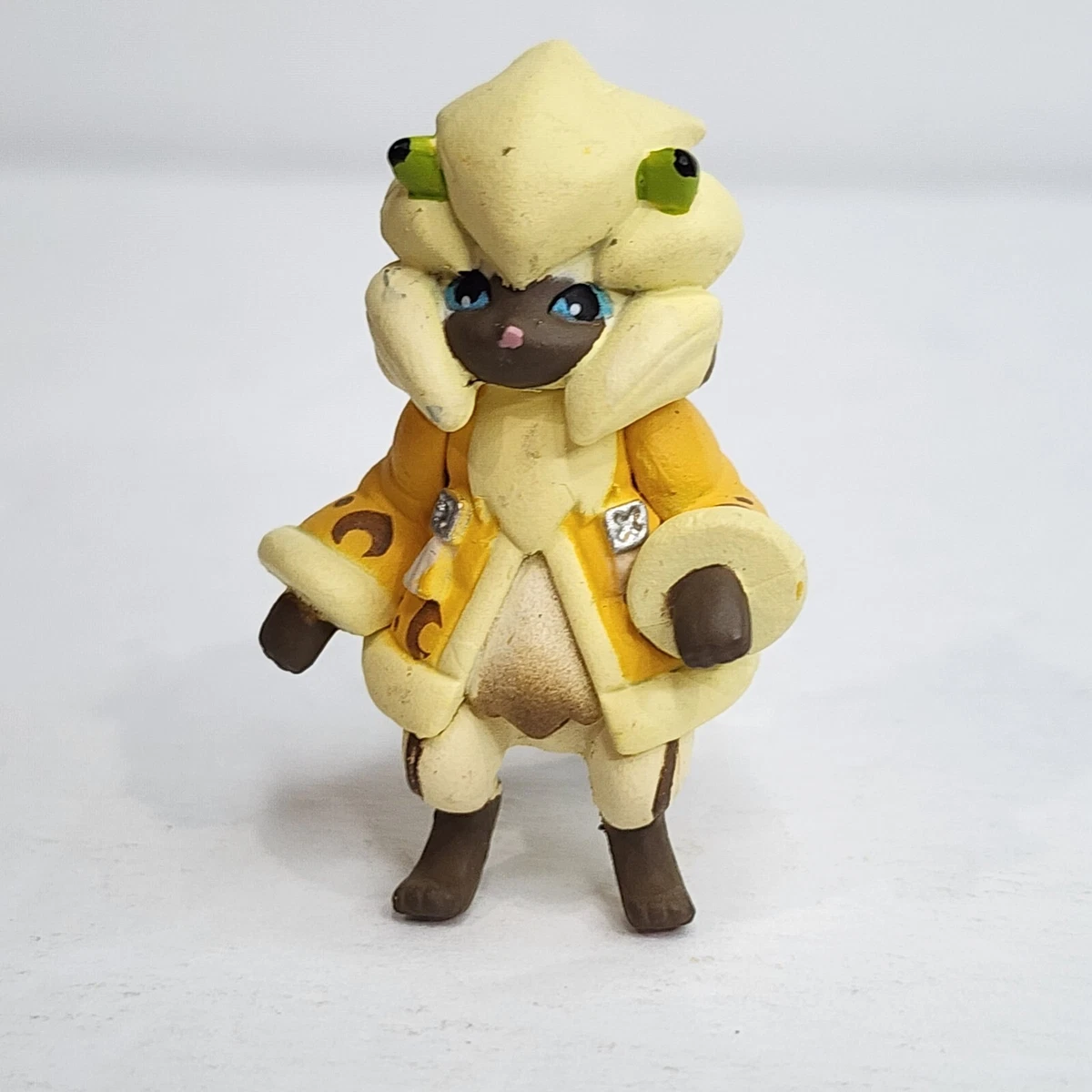 Monster Hunter CFB 1.5" Ludroth Armor Tan Felyne Palico Charm Strap Figure  | eBay