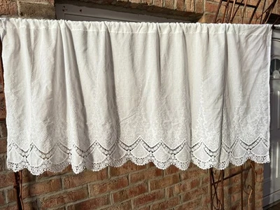 Hochwertige Scheibengardine mit Stickerei 100%Baumwolle Landhaus Shabby  - Bild 1 von 4