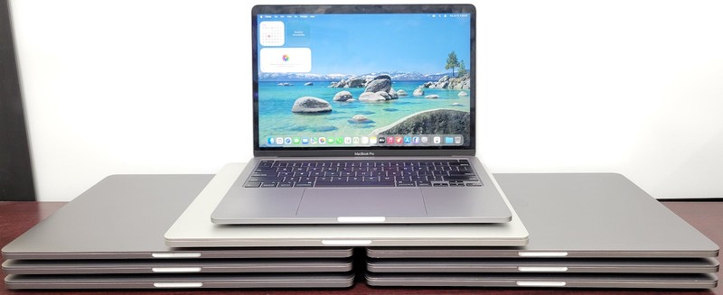 Lot of 8 Mixed Apple MacBook Pro's Intel Core i7/i9 8/16/32 GB RAM 500GB SSD