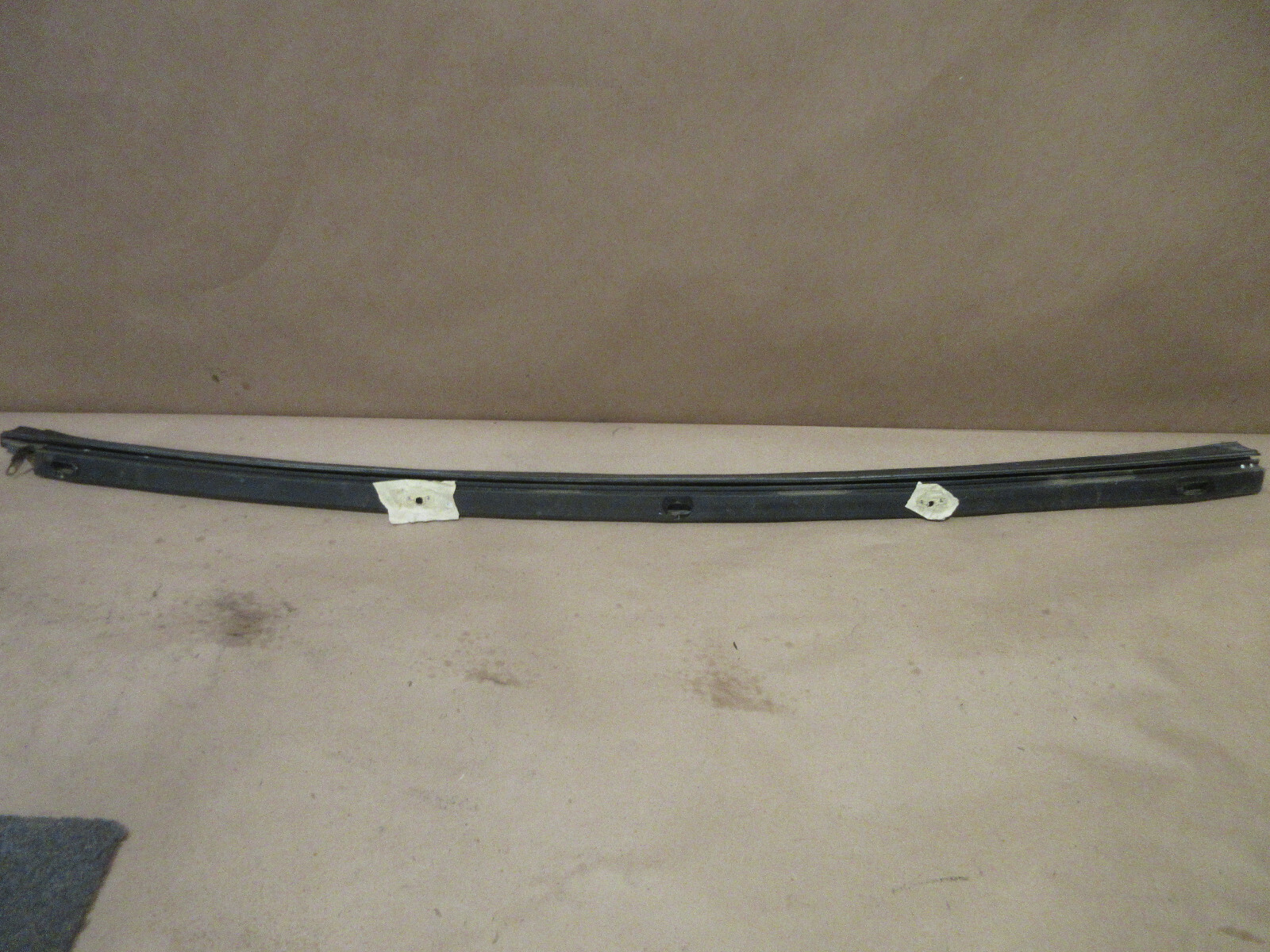 Ferrari 456 M  RH Door Outer Window Scraper P/N 65432400