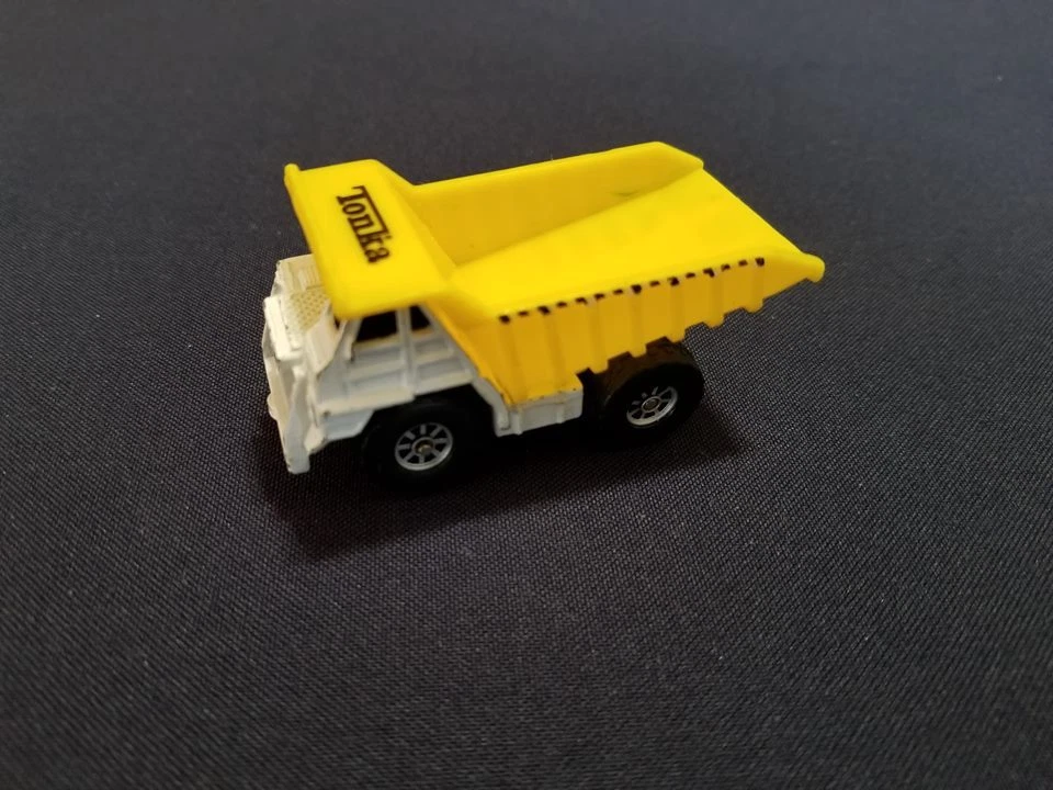 Maisto cheap dump truck