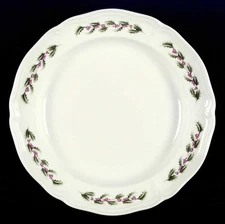Wedgwood Queen's Holly Dinner Plate 792557