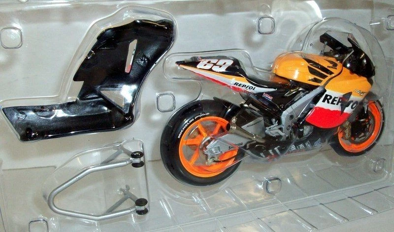 MINICHAMPS Honda Contemporary Manufacture Diecast Motorcycles