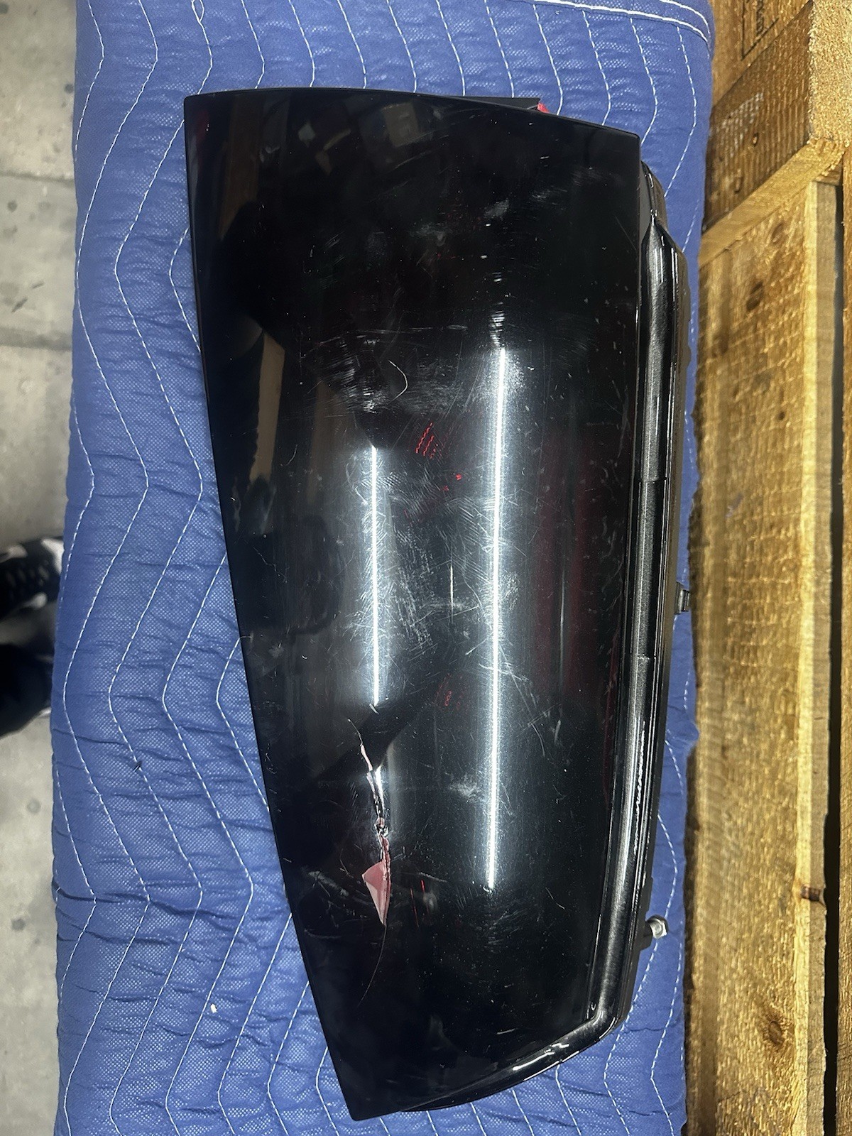 Lamborghini Murcielaog Lp-640 OEM Tail Light ( Tinted ) ( 410945095D ) (damaged)