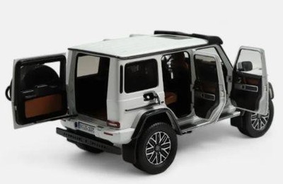 NZG 1:18 Mercedes-AMG G 63 4x4² ''Standart'' - opalith white