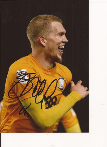 PRESTON * SIMON MAKIENOK SIGNED 6X4 ACTION PHOTO+COA - Picture 1 of 1