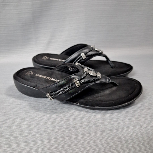 Minnetonka Silverthorne Black Leather Thong Sandal Flip Flop Silver Accent Sz 7
