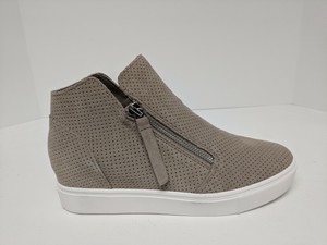 steve madden caliber
