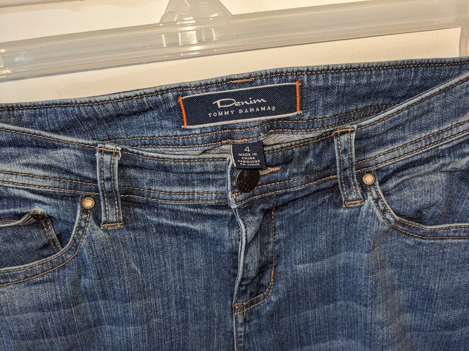 Tommy Bahama Denim Jeans Boyfriend Fit Size 4 - image 4