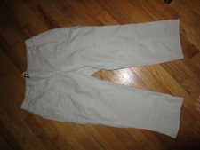 Women's Chico's Beige Crop/Capris Comfort Waist Size 1 Very Good Condition