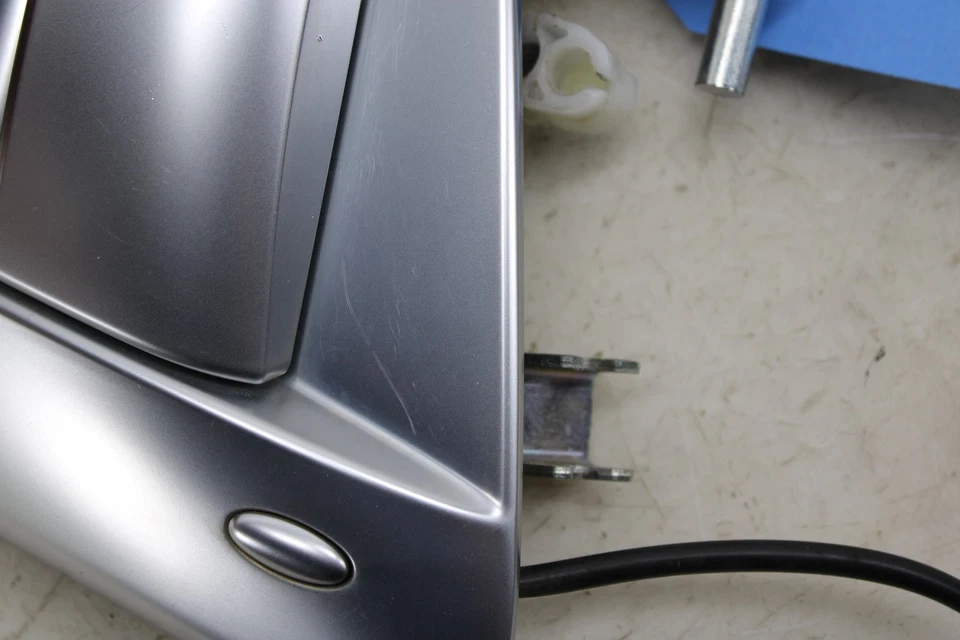 Manija exterior puerta derecha Nissan 370z 2009-2017 OEM MW108 Foto 3 de 4