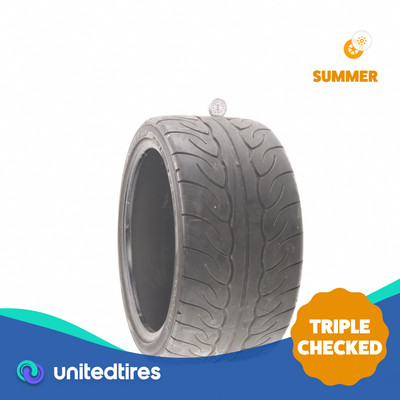 Used 305/30R19 Yokohama Advan Neova AD08 R 102W - 6.5/32