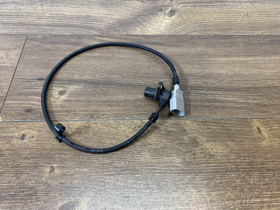 2000-2006 Audi A4 1.8L Engine Crankshaft Position Sensor 071-957-147 OEM NEW - Image 3 of 4