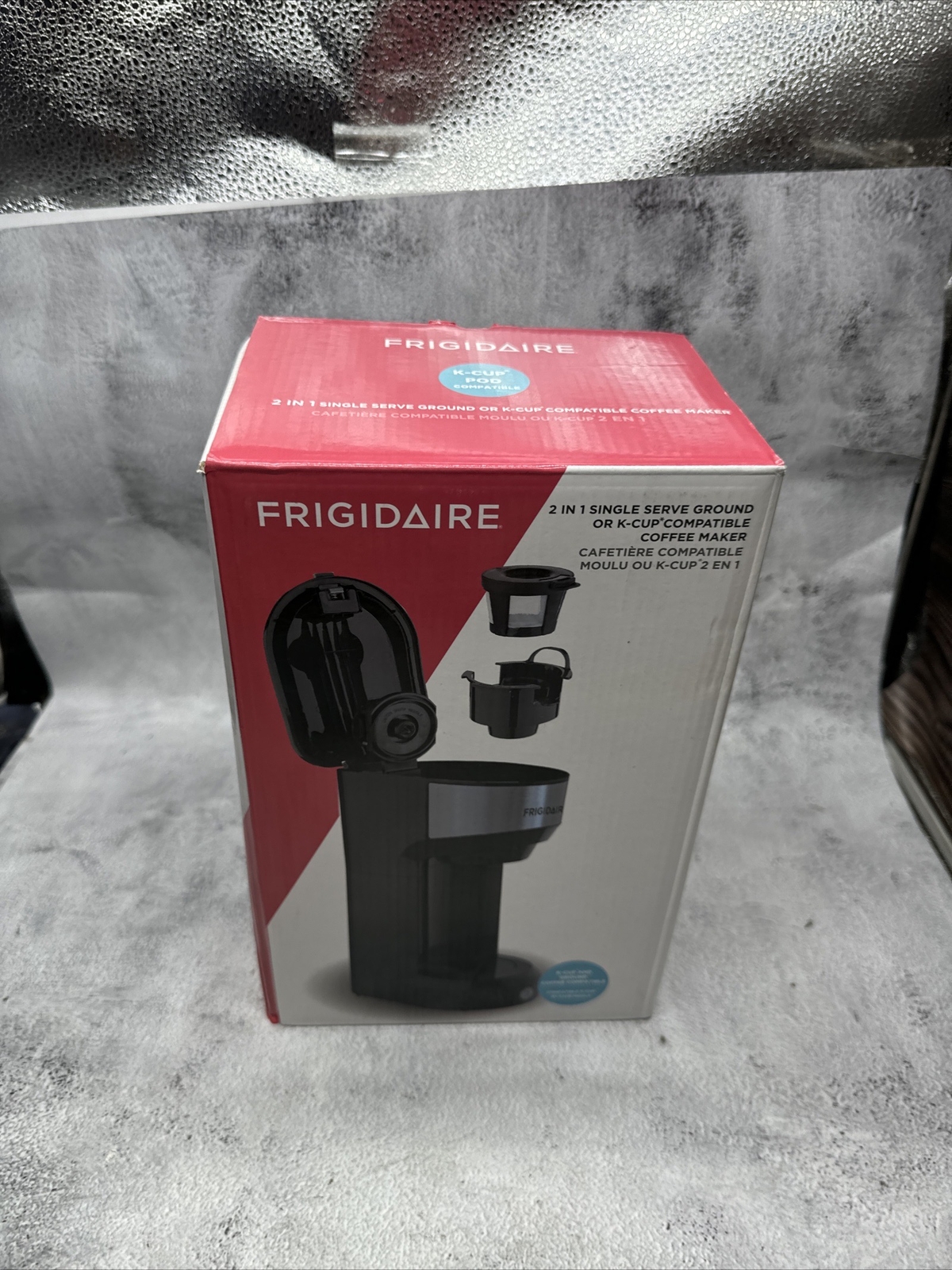 Frigidaire ECMK103 1-Cup 600-Watt Drip Or K-Cup-Compatible Coffee Maker
