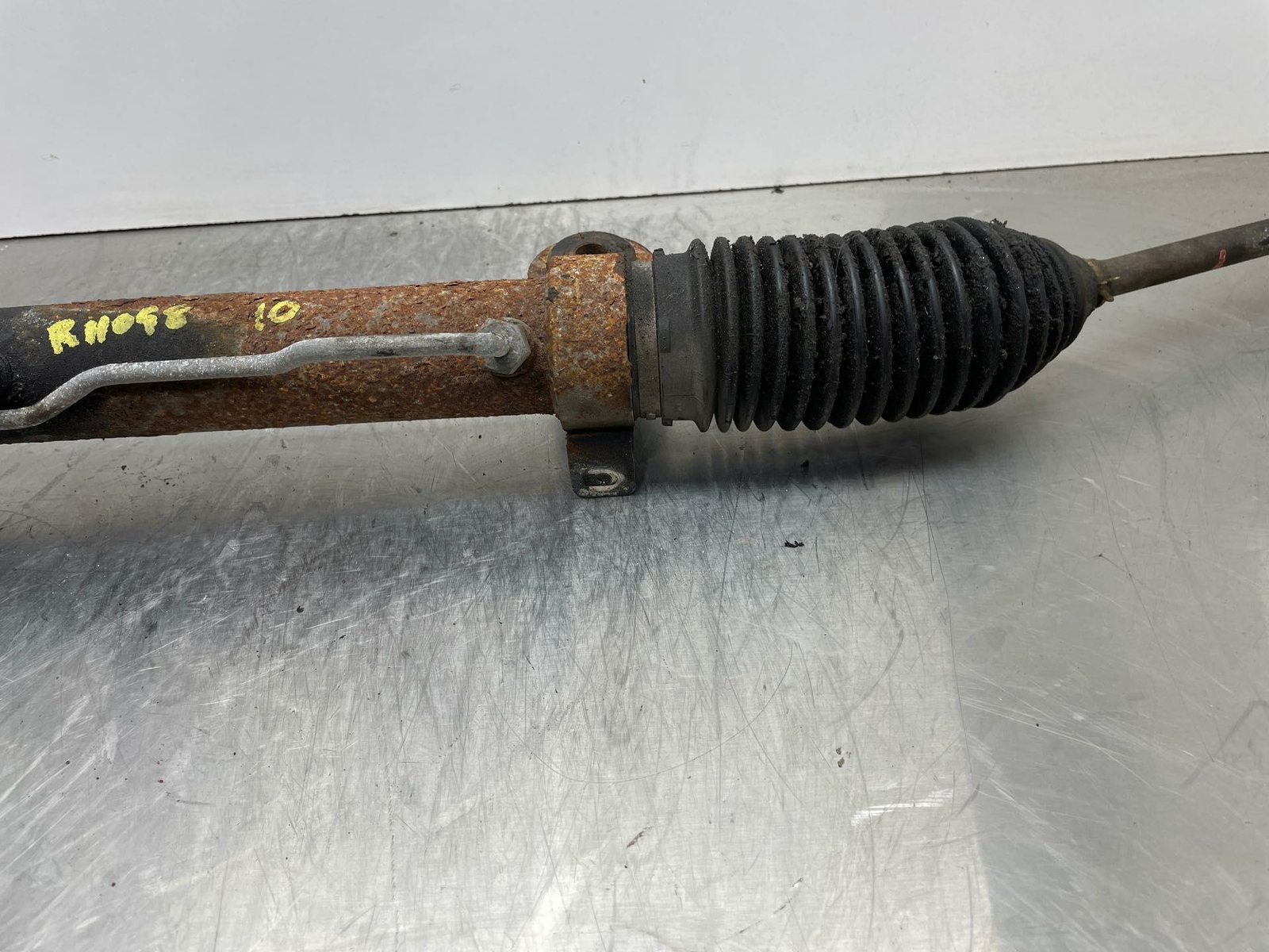 GM (26129019) Rack And Pinion w/ Variable Assist Steering 0411