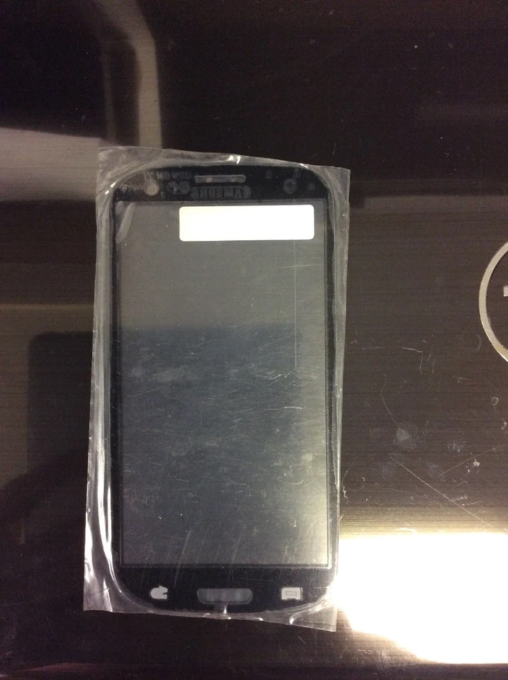 Original Samsung Galaxy S3 Blue Front Glass Lens - Image 2 of 2