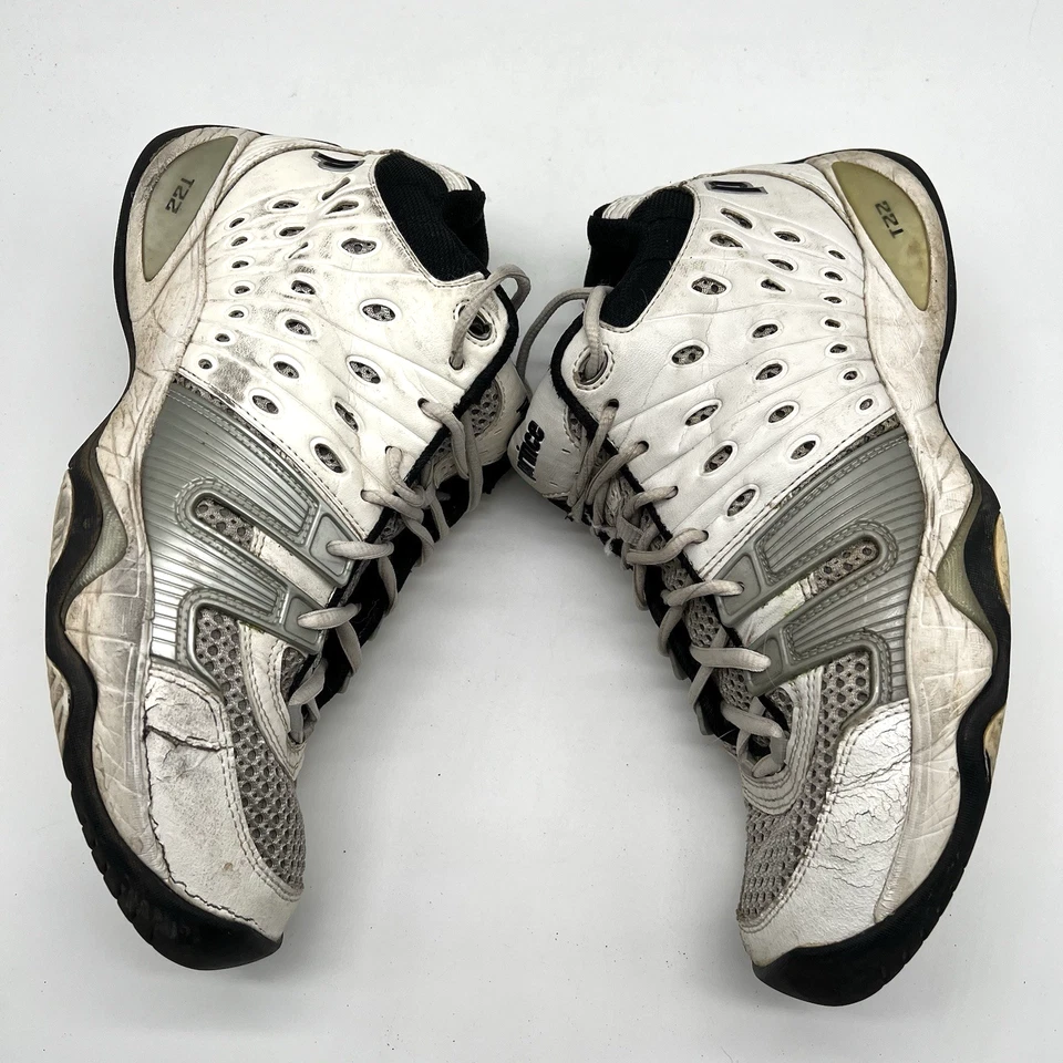 Prince t22 Mid Tennis Shoes - White & Dark Blue sz 10 (2) - Image 2 of 4