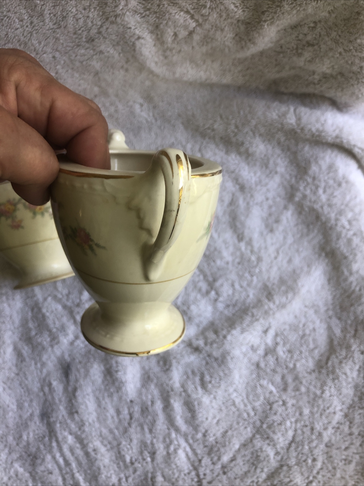 1950’s Homer Laughlin Eggshell Georgian creamer & sugar(no lid) set H50N5