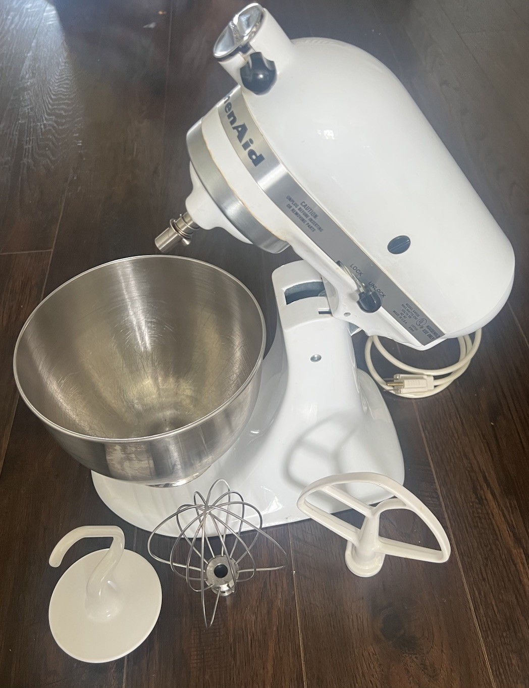 KitchenAid K45SS Tilt-Head Stand Mixer Cream White