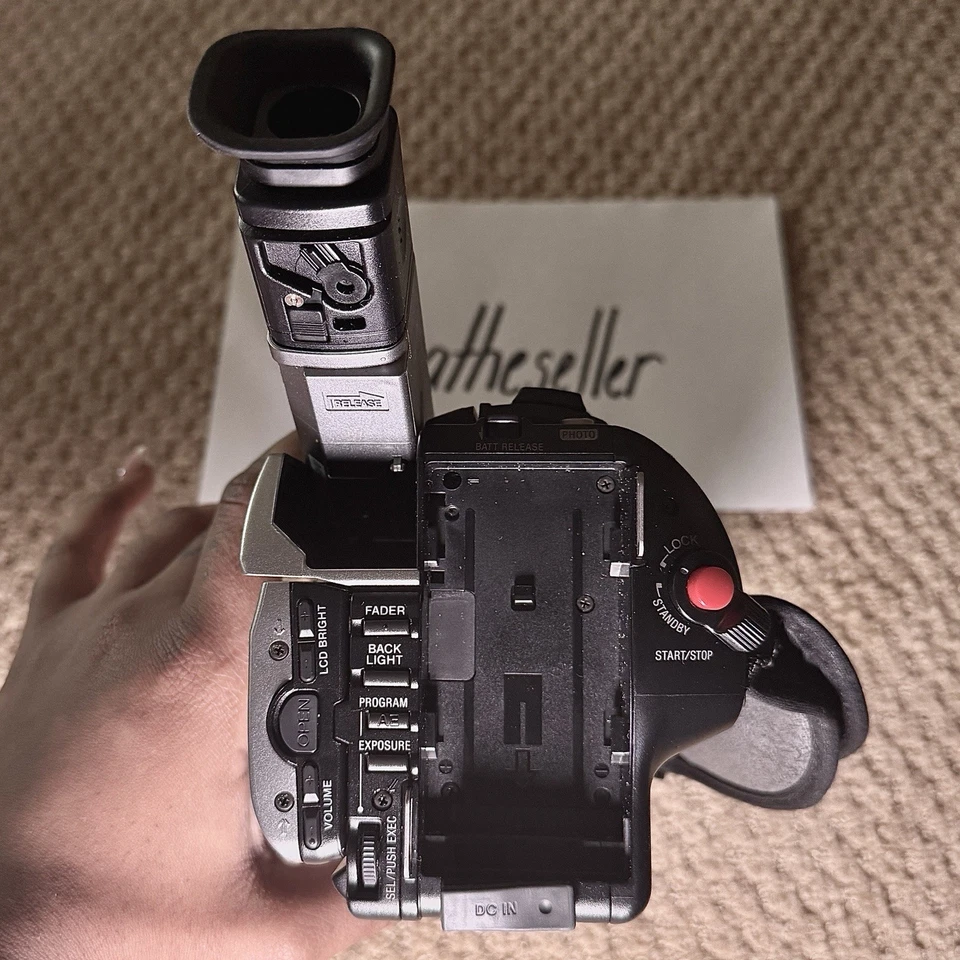 RARE Sony Handycam DCR-TRV320 NTSC Hi8 450x Digital 8 Video Camcorder WORKS - Image 3 of 4