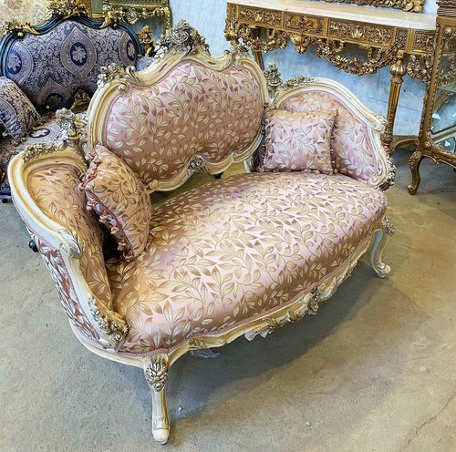 Romantic French Style Sofa – Pink Fabric, Gold Leaf, Perfect for Weddings - Picture 2 of 2