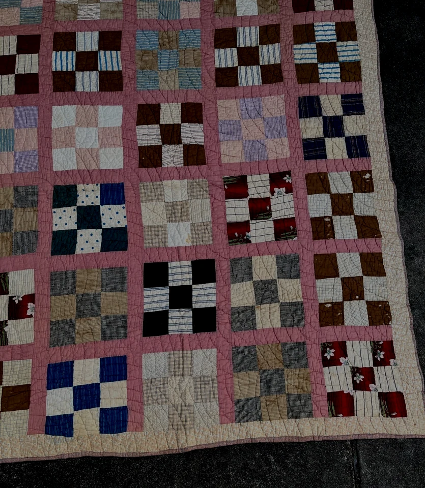 Nine Patch Quilt 1930s Concentric Arcs Hand-Pieced & Quilted Cotton 72” X  63” - Image 4 of 4