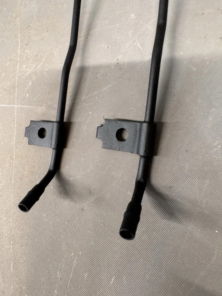 1969 1970 雪佛兰 Impala 挡风玻璃洗衣机 喷嘴 Cowl Biscayne BelAir Squirters — 第 3/4 张图片