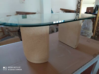 TAVOLO SALOTTO MEZZALUNA IN PIETRA LECCESE NATURALE CON CRISTALLO