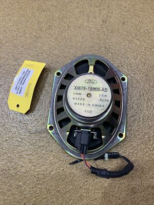 【Unknown】 Victorinox Airox Medium Hardside Case in Silver - 612508