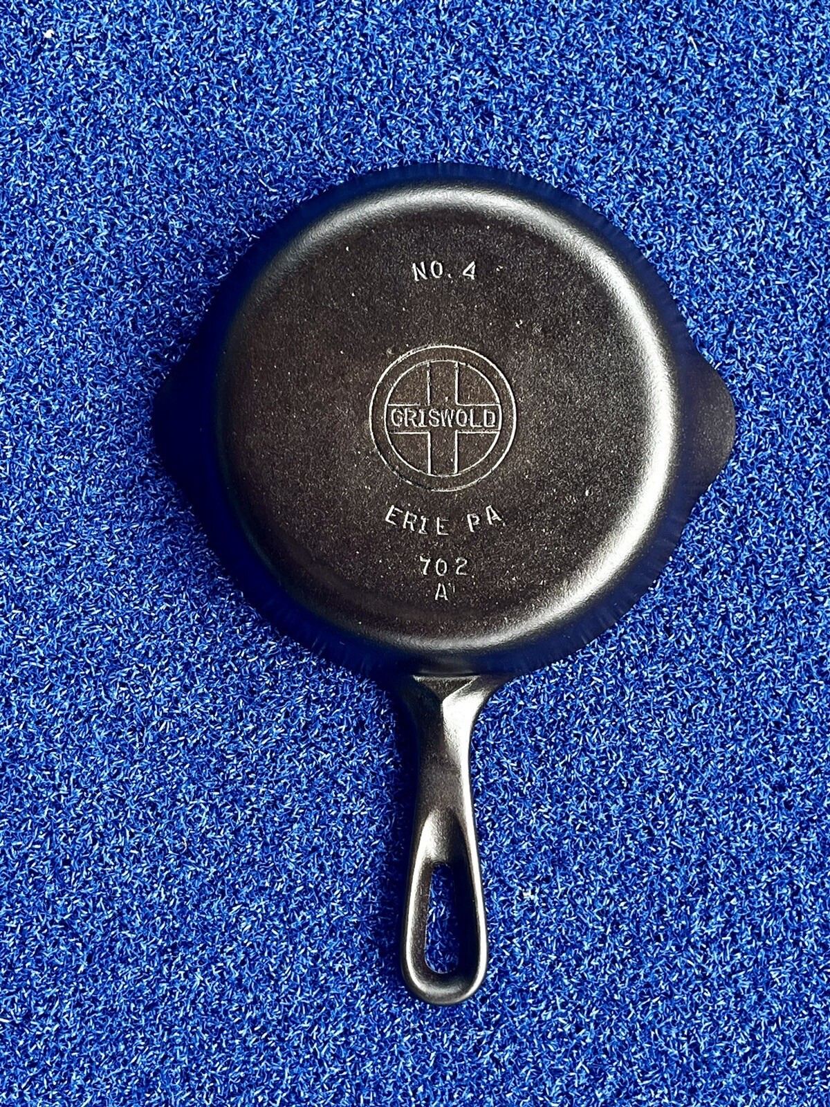 Vintage Cast Iron Skillet GRISWOLD 4 702A Small Logo Fully RESTORED