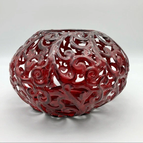 Candelabro orbe de desplazamiento de metal rojo con negro Foto 3 de 4