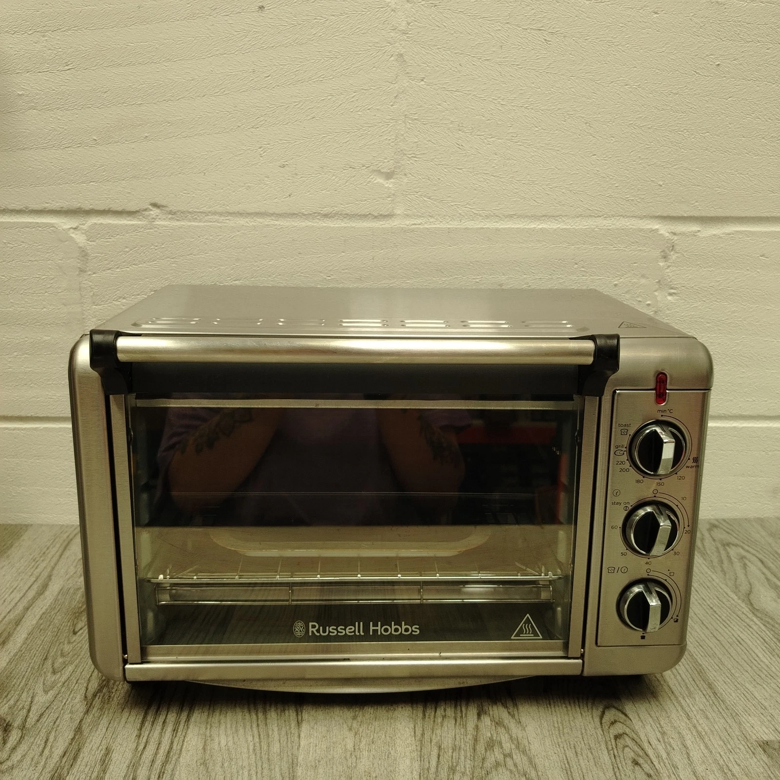 Russell Hobbs 26090 Express Mini Oven & Air Fryer - 1500W - 12.6L - Stainless St
Opens in a new wind