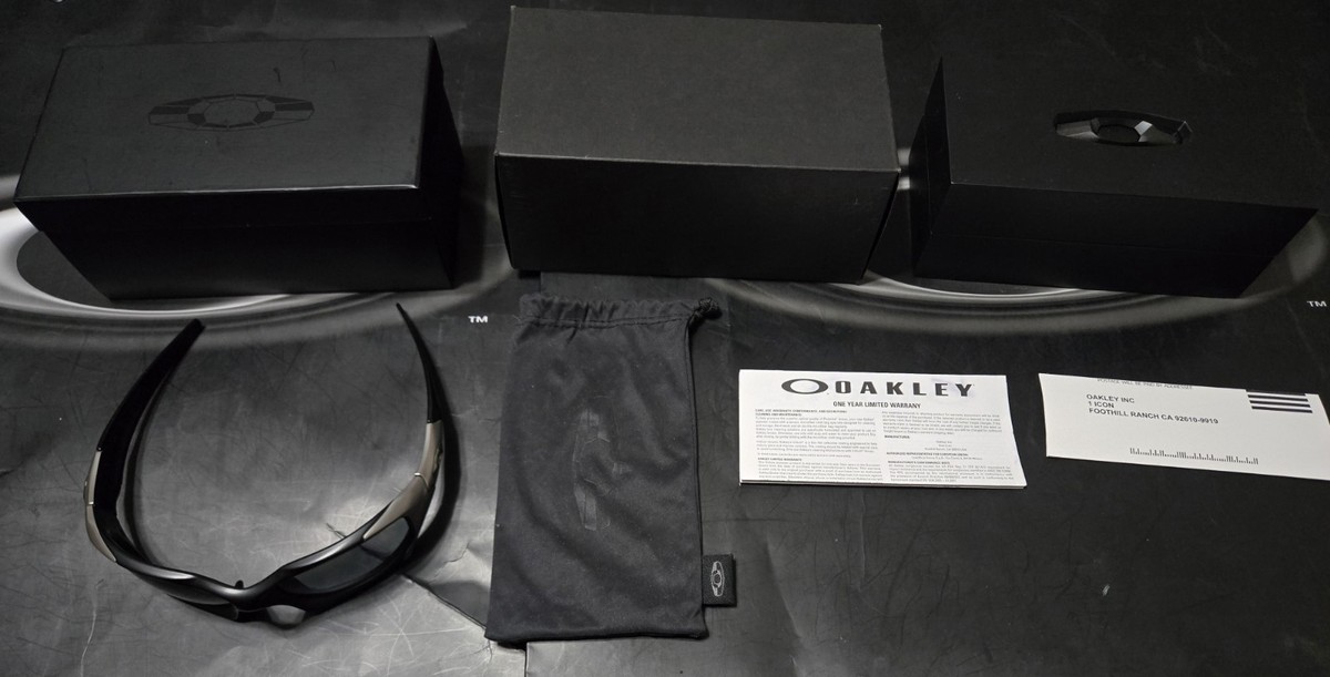 Rare Oakley Pit Boss Matte Black - Titanium / Black Iridium